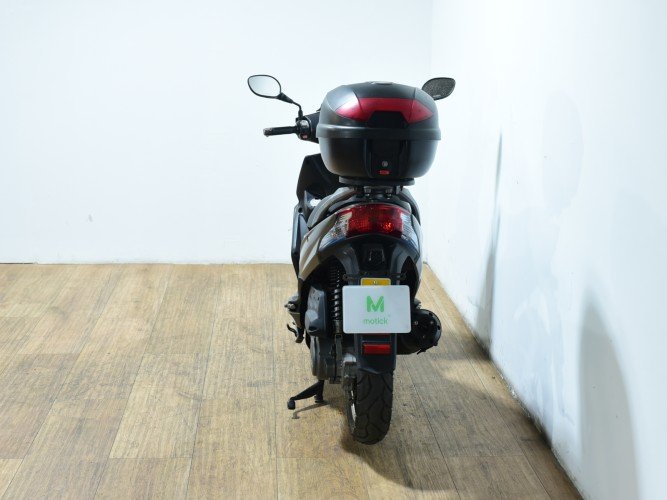 KYMCO AGILITY CITY 50 (TOP CASE) 2020 de segunda mano