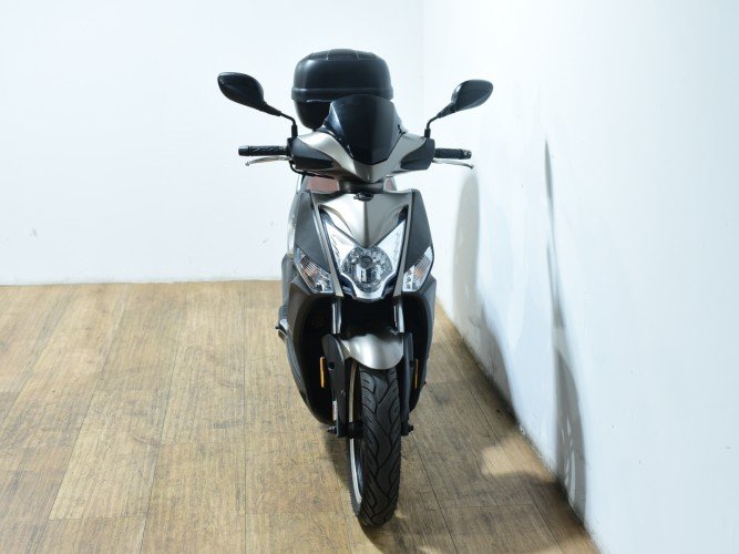 KYMCO AGILITY CITY 50 (TOP CASE) 2020 de segunda mano