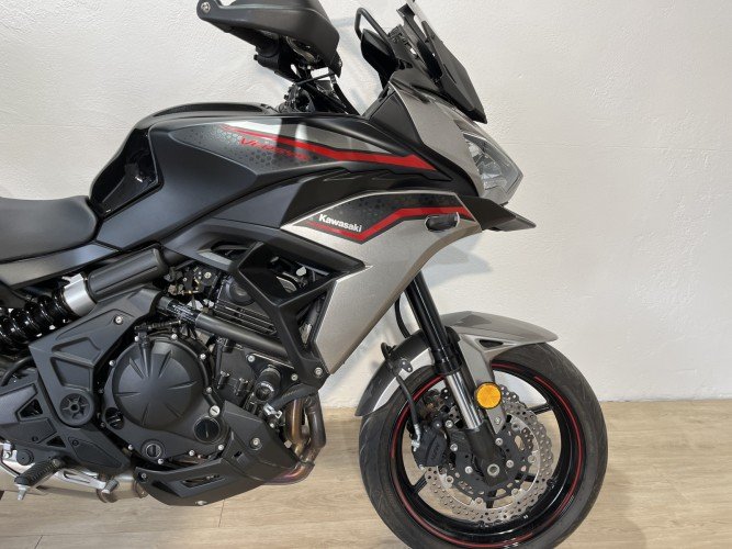 Comprar KAWASAKI VERSYS 650 (A) (TOP CASE) 2023 de segunda mano KAWASAKI VERSYS 650 (A) (TOP CASE) 2023 de segunda mano