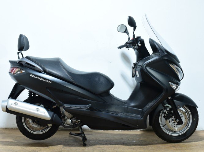 SUZUKI BURGMAN 125 2015 de segunda mano