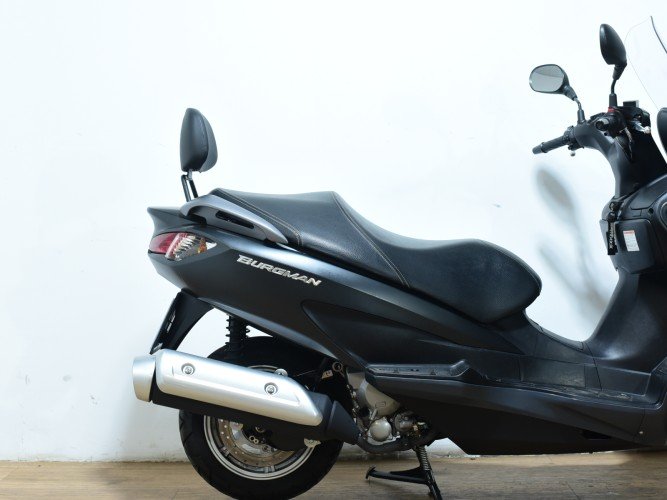 SUZUKI BURGMAN 125 2015 de segunda mano