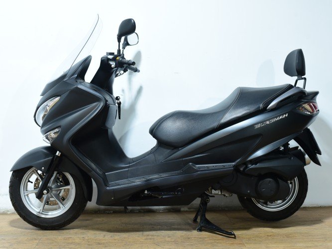 SUZUKI BURGMAN 125 2015 de segunda mano
