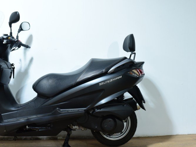 SUZUKI BURGMAN 125 2015 de segunda mano