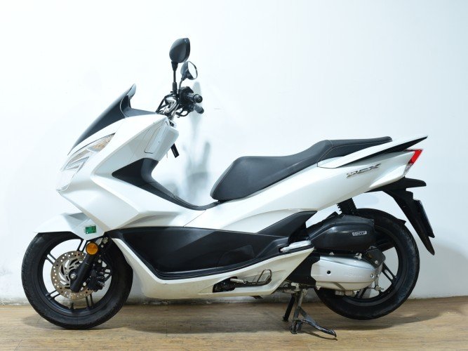 Comprar HONDA PCX 125 2016 de segunda mano HONDA PCX 125 2016 de segunda mano