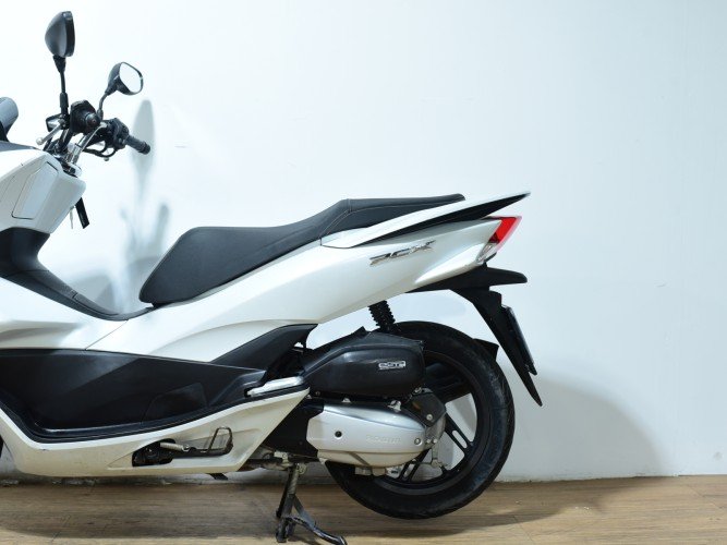 Comprar HONDA PCX 125 2016 de segunda mano HONDA PCX 125 2016 de segunda mano