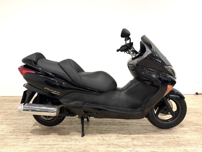 HONDA FORZA 250 2007 de segunda mano