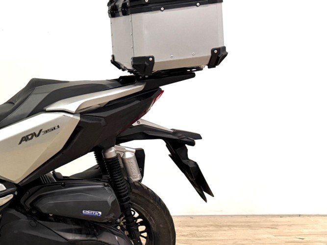 HONDA ADV 350 2023 de segunda mano