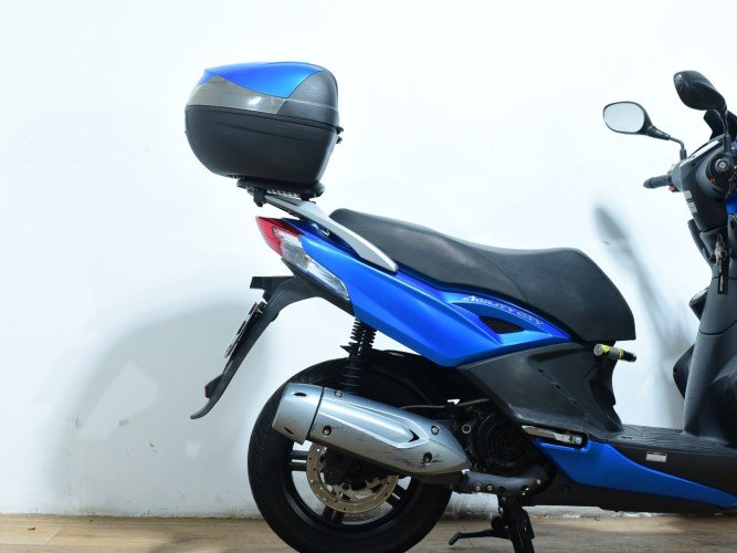 KYMCO AGILITY CITY 125 (TOP CASE) 2018 de segunda mano