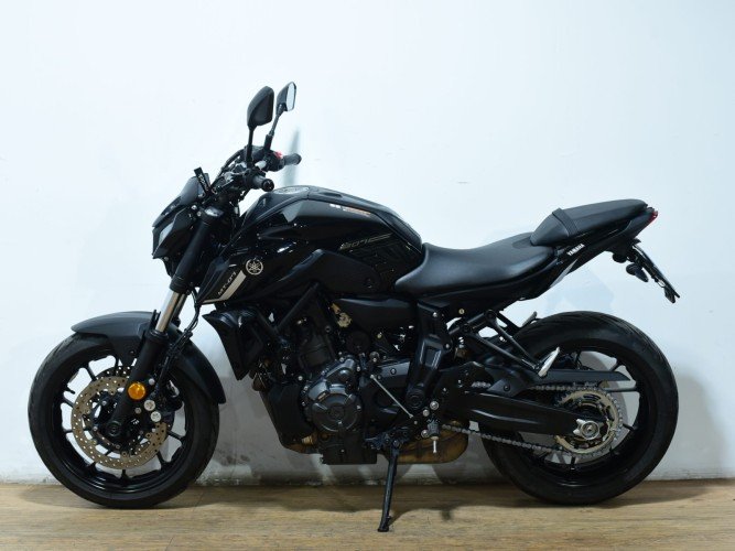 Comprar YAMAHA MT-07 (A) 2024 de segunda mano YAMAHA MT-07 (A) 2024 de segunda mano