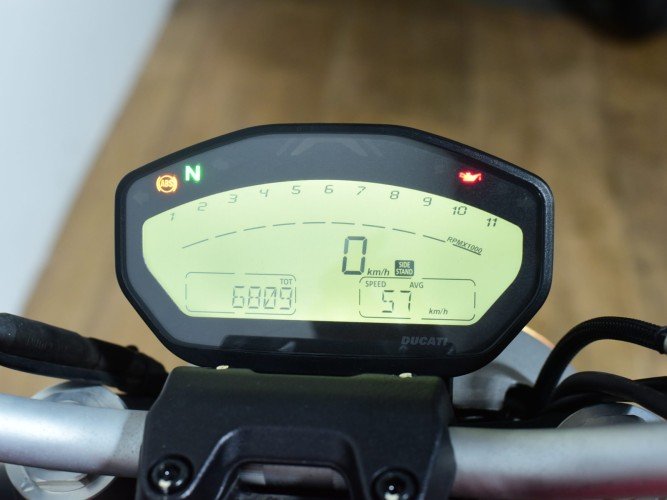 Comprar DUCATI MONSTER 797 (A2) (ESCAPE GPR HOMOLOGADO) 2019 de segunda mano DUCATI MONSTER 797 (A2) (ESCAPE GPR HOMOLOGADO) 2019 de segunda mano