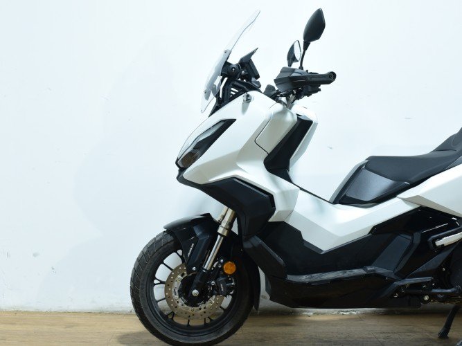 Comprar HONDA ADV 350 2024 de segunda mano HONDA ADV 350 2024 de segunda mano