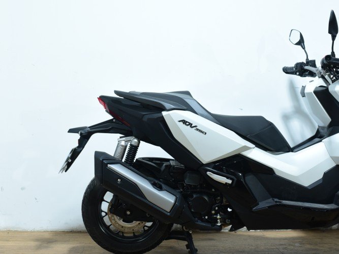 Comprar HONDA ADV 350 2024 de segunda mano HONDA ADV 350 2024 de segunda mano