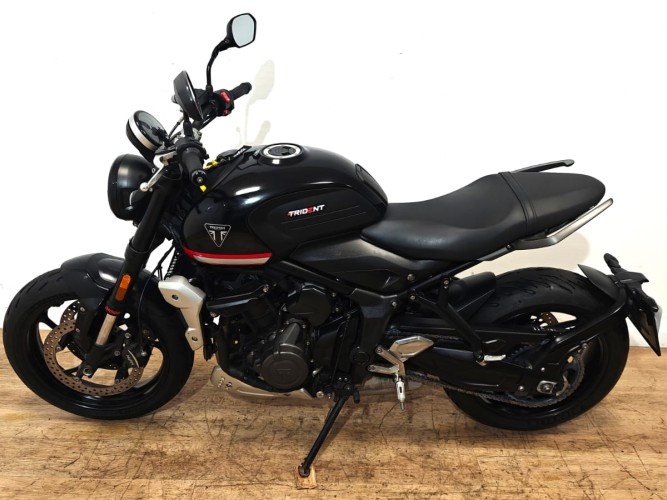 Comprar TRIUMPH TRIDENT 660 (A) 2021 de segunda mano TRIUMPH TRIDENT 660 (A) 2021 de segunda mano