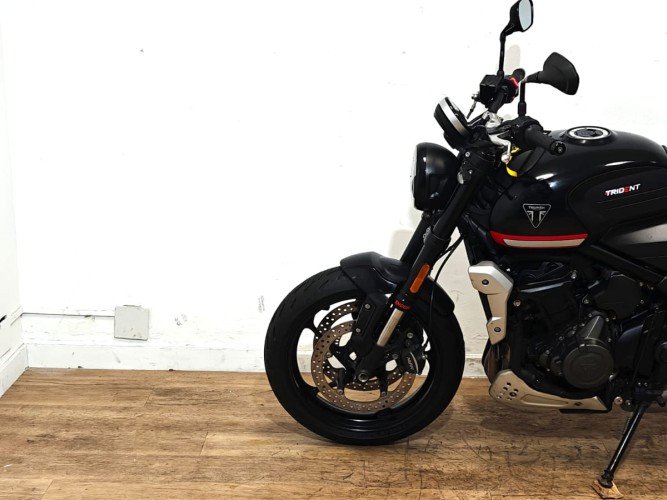 Comprar TRIUMPH TRIDENT 660 (A) 2021 de segunda mano TRIUMPH TRIDENT 660 (A) 2021 de segunda mano