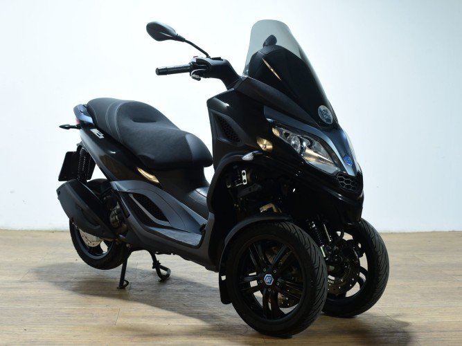 Comprar PIAGGIO MP3 300 HPE 2022 de segunda mano PIAGGIO MP3 300 HPE 2022 de segunda mano