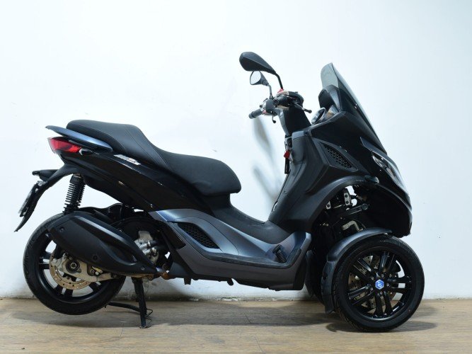 Comprar PIAGGIO MP3 300 HPE 2022 de segunda mano PIAGGIO MP3 300 HPE 2022 de segunda mano