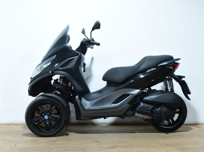Comprar PIAGGIO MP3 300 HPE 2022 de segunda mano PIAGGIO MP3 300 HPE 2022 de segunda mano
