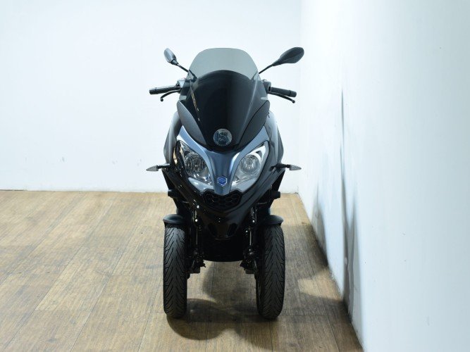 Comprar PIAGGIO MP3 300 HPE 2022 de segunda mano PIAGGIO MP3 300 HPE 2022 de segunda mano