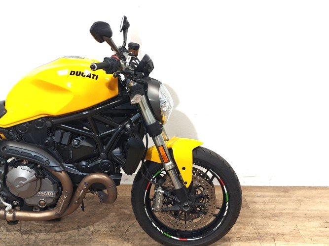 Comprar DUCATI MONSTER 821 2017 de segunda mano DUCATI MONSTER 821 2017 de segunda mano