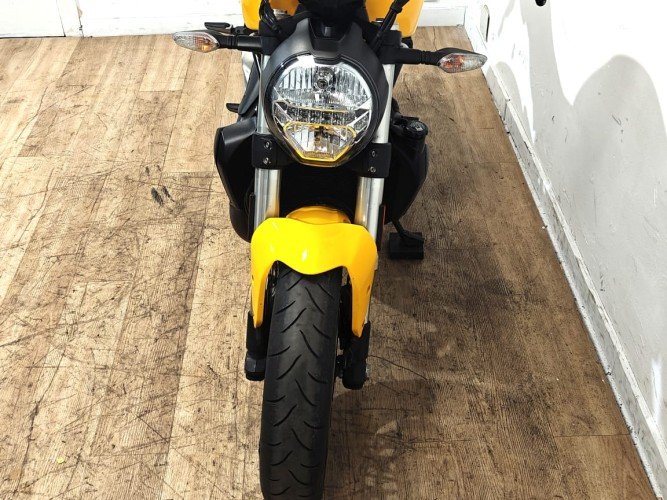 Comprar DUCATI MONSTER 821 2017 de segunda mano DUCATI MONSTER 821 2017 de segunda mano