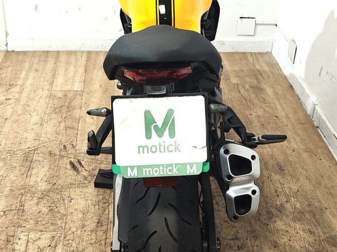 Comprar DUCATI MONSTER 821 2017 de segunda mano DUCATI MONSTER 821 2017 de segunda mano