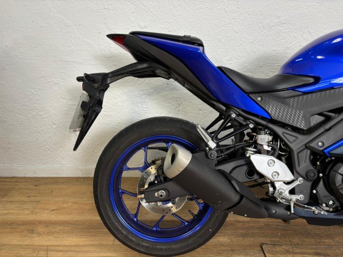 YAMAHA YZF R3 2025 de segunda mano