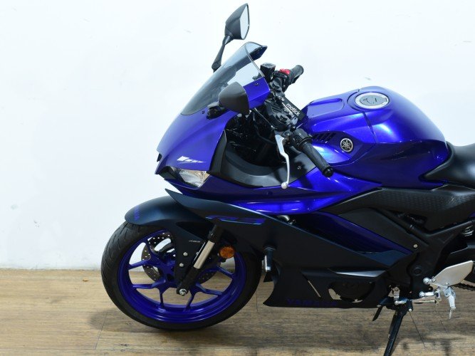 Comprar YAMAHA YZF R3 2025 de segunda mano YAMAHA YZF R3 2025 de segunda mano