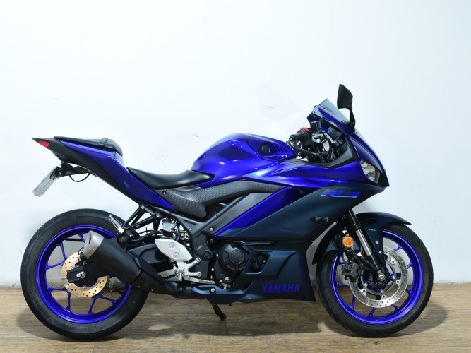 Comprar YAMAHA YZF R3 2025 de segunda mano YAMAHA YZF R3 2025 de segunda mano