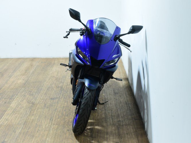 Comprar YAMAHA YZF R3 2025 de segunda mano YAMAHA YZF R3 2025 de segunda mano