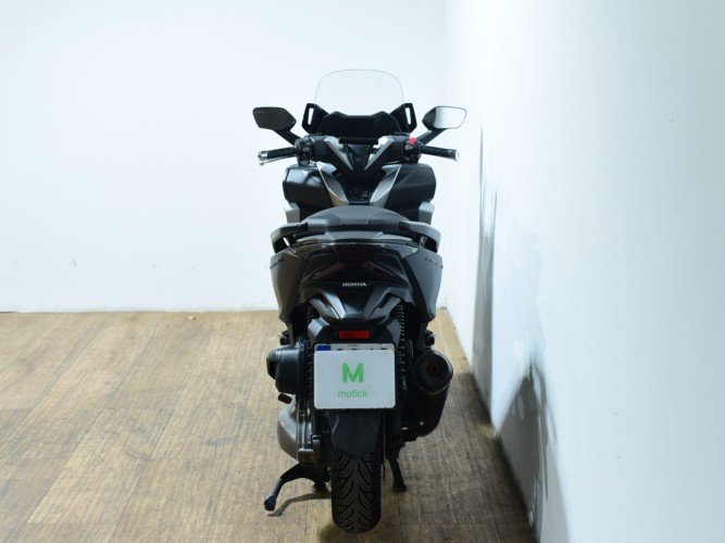 Comprar HONDA FORZA 300 (ESCAPE ARROW HOMOLOGADO) 2019 de segunda mano HONDA FORZA 300 (ESCAPE ARROW HOMOLOGADO) 2019 de segunda mano