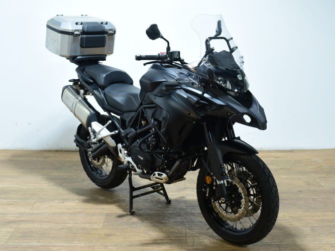 Comprar BENELLI TRK 502 X (TOP CASE) 2025 de segunda mano BENELLI TRK 502 X (TOP CASE) 2025 de segunda mano