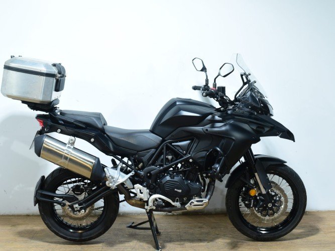 Comprar BENELLI TRK 502 X (TOP CASE) 2025 de segunda mano BENELLI TRK 502 X (TOP CASE) 2025 de segunda mano