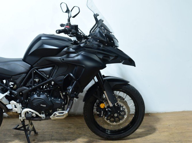 Comprar BENELLI TRK 502 X (TOP CASE) 2025 de segunda mano BENELLI TRK 502 X (TOP CASE) 2025 de segunda mano