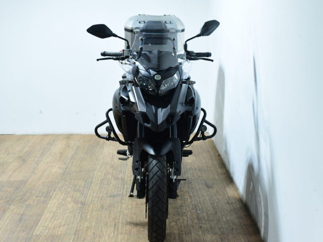 Comprar BENELLI TRK 502 X (TOP CASE) 2025 de segunda mano BENELLI TRK 502 X (TOP CASE) 2025 de segunda mano
