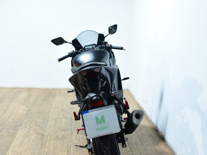 YAMAHA YZF R3 2024 de segunda mano