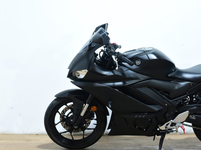 YAMAHA YZF R3 2024 de segunda mano