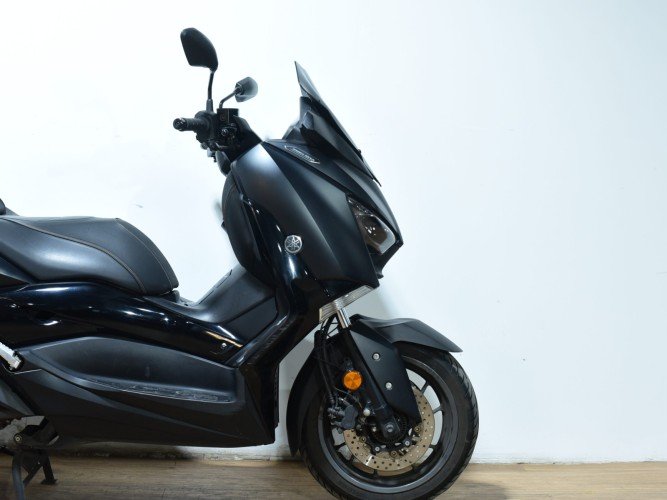 Comprar YAMAHA XMAX 400 2019 de segunda mano YAMAHA XMAX 400 2019 de segunda mano