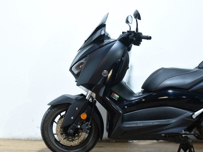 Comprar YAMAHA XMAX 400 2019 de segunda mano YAMAHA XMAX 400 2019 de segunda mano