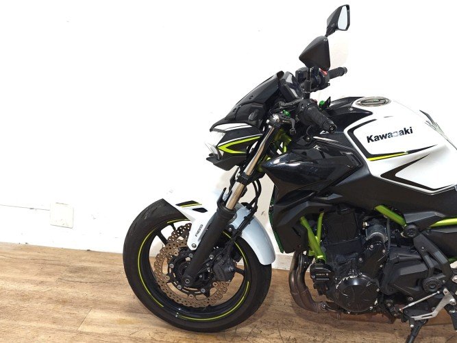 Comprar KAWASAKI Z 650 2020 de segunda mano KAWASAKI Z 650 2020 de segunda mano