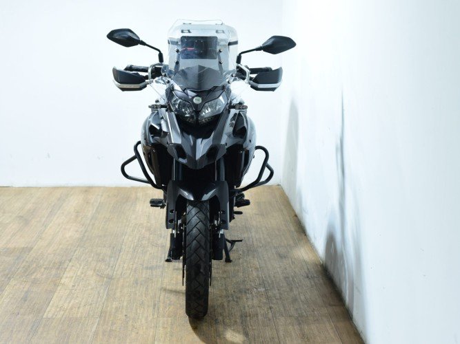 Comprar BENELLI TRK 502 X (TOP CASE) 2023 de segunda mano BENELLI TRK 502 X (TOP CASE) 2023 de segunda mano