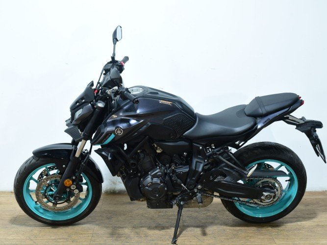 Comprar YAMAHA MT-07 2024 de segunda mano YAMAHA MT-07 2024 de segunda mano