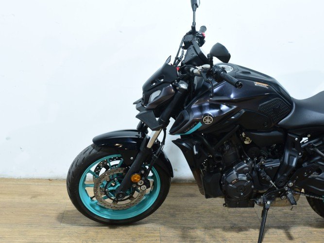Comprar YAMAHA MT-07 2024 de segunda mano YAMAHA MT-07 2024 de segunda mano