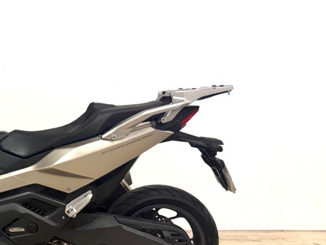 HONDA FORZA 750 2025 de segunda mano