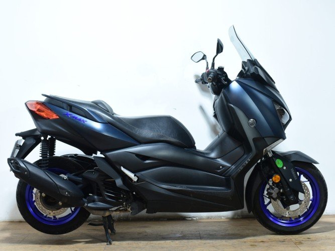 YAMAHA XMAX 125 2022 de segunda mano