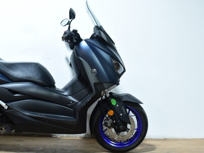 YAMAHA XMAX 125 2022 de segunda mano