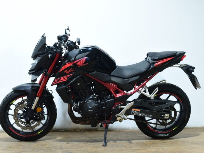 HONDA CB 750 2024 de segunda mano