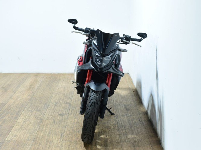 HONDA CB 750 2024 de segunda mano