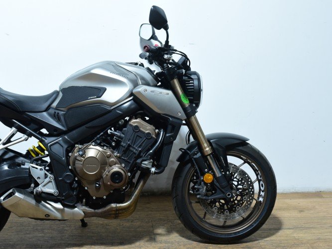 HONDA CB 650 R (A2) 2020 de segunda mano