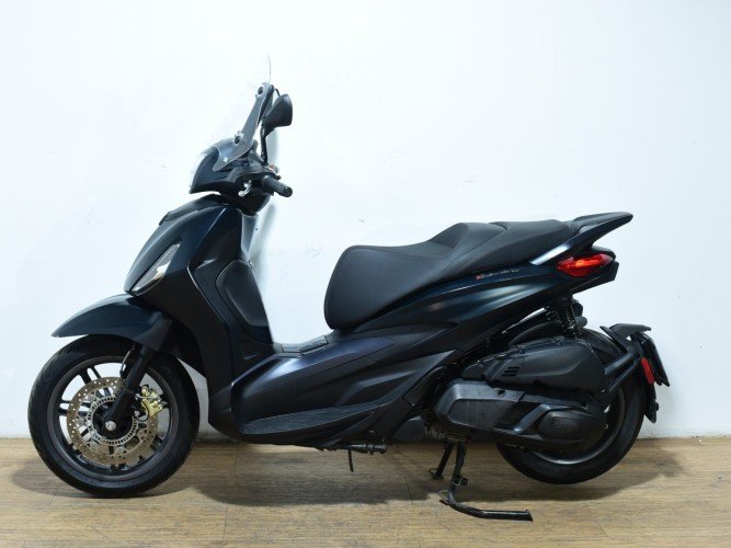 Comprar PIAGGIO BEVERLY 400 2021 de segunda mano PIAGGIO BEVERLY 400 2021 de segunda mano