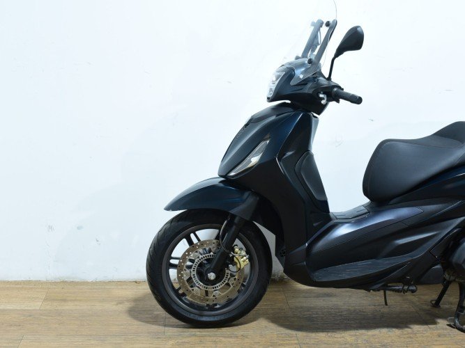 Comprar PIAGGIO BEVERLY 400 2021 de segunda mano PIAGGIO BEVERLY 400 2021 de segunda mano